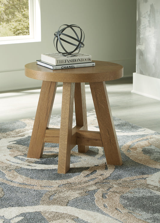Level up the luxurious feel of your aesthetic at an accessible price. Natural details in the wood elevate the contemporary form of this end table. Whether displaying decor or standing solo, it's an elegant approach to everyday style.